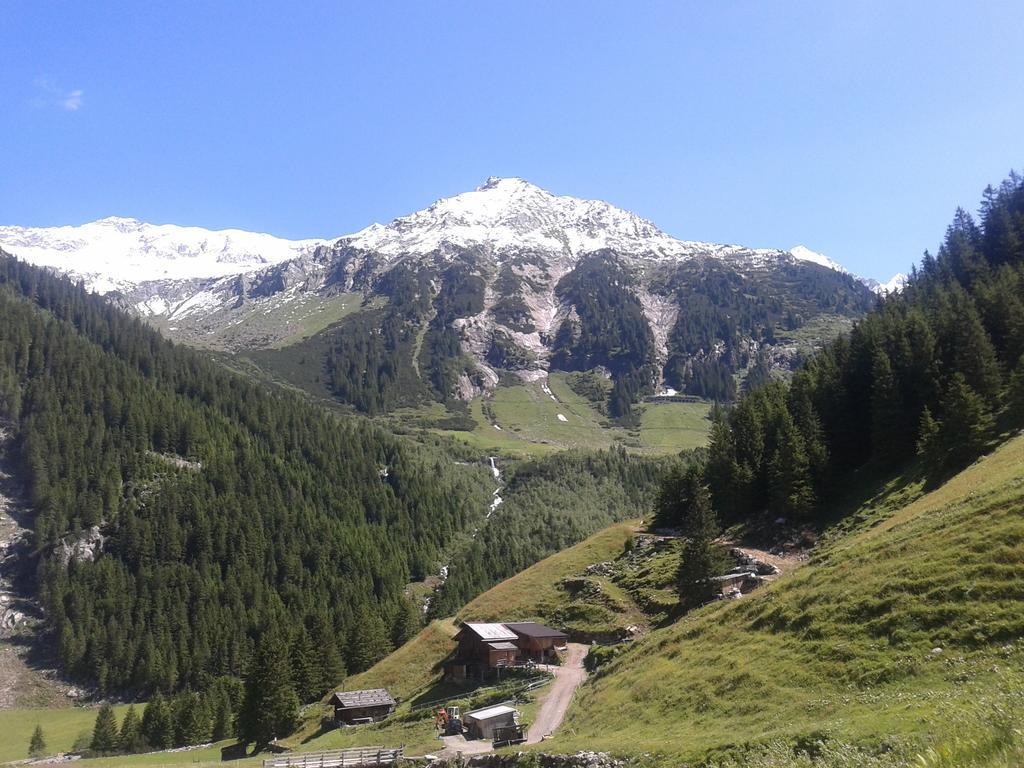 Studio Hochzillertal Mit Sauna & E-Ladestation Lägenhet Ried im Zillertal Rum bild
